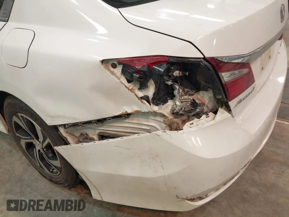 2016 Honda Accord Sedan LX with VIN 1HGCR2F31GA118046, listed as a IAAI auction lot 41606914 with 198,777 mi miles. Bid and sale history available at carsss.com. Image 6.