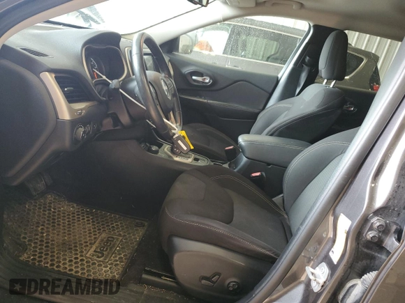 2016 Jeep Cherokee Latitude с VIN 1C4PJMCS1GW198093, выставлен на аукционе Copart как лот 59973985 с пробегом 115 571 миль миль и Чистый • Clean title. История ставок и продаж доступна на DreamBid. Изображение 7.