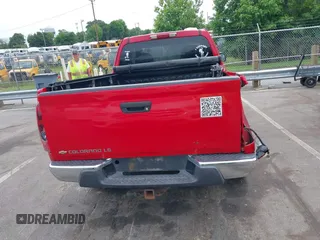 2005 Chevrolet Colorado LS Z71 с VIN 1GCDT196858158925, выставлен на аукционе IAAI как лот 42313889 с пробегом 142 493 миль миль и . История ставок и продаж доступна на DreamBid. Изображение 16.