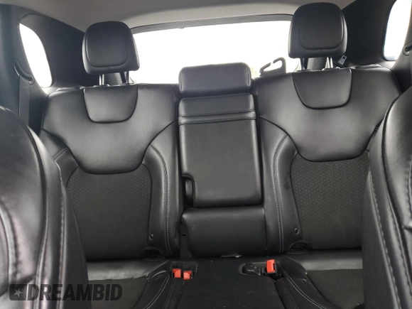 2019 Jeep Cherokee Latitude Plus z VIN 1C4PJMLXXKD398874, wystawiony jako Copart lot #53230615 z przebiegiem 81 386 mil mil oraz Szkoda całkowita • Salvage title. Historia ofert i sprzedaży dostępna na DreamBid. Obrazek 10.