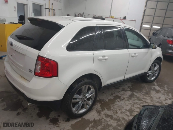 2012 Ford Edge SEL with VIN 2FMDK4JC3CBA95809, listed as a IAAI auction lot 41718077 with 155,528 mi miles. Bid and sale history available at carsss.com. Image 4.