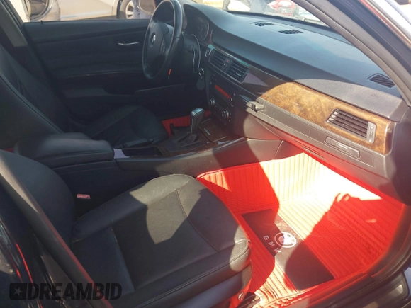 2009 BMW 3 Series 335i xDrive with VIN WBAPL33599A405440, listed as a IAAI auction lot 41736551 with 125,262 mi miles and . Bid and sale history available at DreamBid. Image 5.