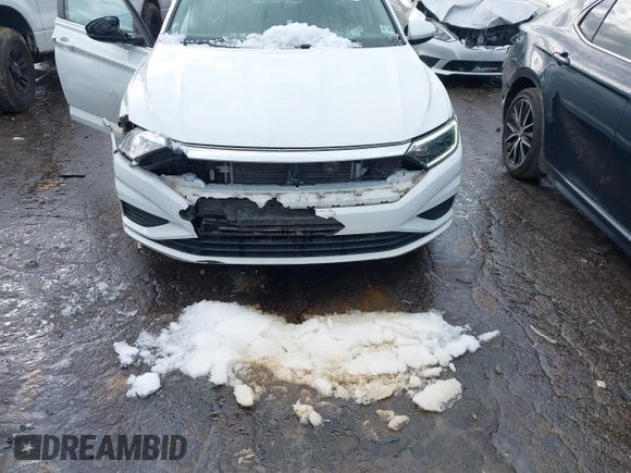 2021 Volkswagen Jetta SEL with VIN 3VWE57BU0MM011337, listed as a IAAI auction lot 41307039 with 54,306 mi miles and . Bid and sale history available at DreamBid. Image 6.