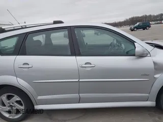 2007 Pontiac Vibe with VIN 5Y2SL65807Z437245, listed as a IAAI auction lot 41834367 with 277,752 mi miles and . Bid and sale history available at carsss.com. Image 13.