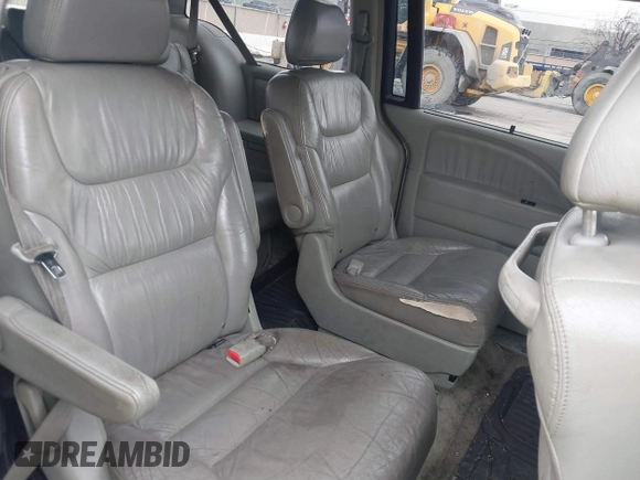 2005 Honda Odyssey TOURING with VIN 5FNRL38895B061480, listed as a IAAI auction lot 41807150 with 190,261 mi miles. Bid and sale history available at carsss.com. Image 8.