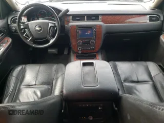 2008 Chevrolet Suburban LTZ with VIN 1GNFK16308R254513, listed as a Copart auction lot 62573335 with 228,421 mi miles and Salvage title. Bid and sale history available at DreamBid. Image 8.