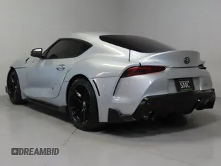2020 Toyota GR Supra 3.0 with VIN WZ1DB4C01LW031761, listed as a Copart auction lot 47621015 with 53,624 mi miles and Salvage Title. Bid and sale history available at carsss.com. Image 4.