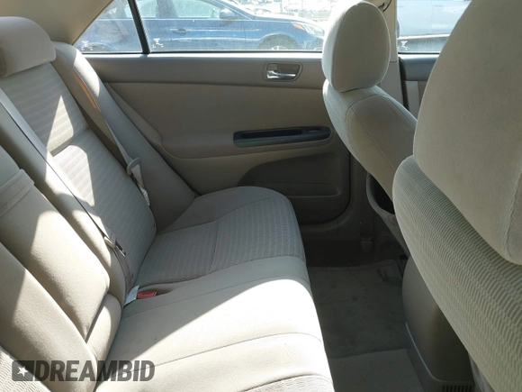 2005 Toyota Camry LE with VIN 4T1BF32K35U611949, listed as a IAAI auction lot 42062852 with 146,578 mi miles and . Bid and sale history available at DreamBid. Image 8.
