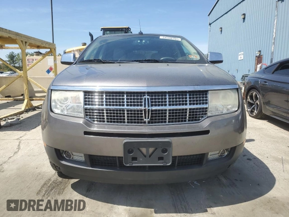 2009 Lincoln MKX with VIN 2LMDU68C69BJ05404, listed as a Copart auction lot 54338105 with 206,758 mi miles and Clean Title. Bid and sale history available at carsss.com. Image 5.