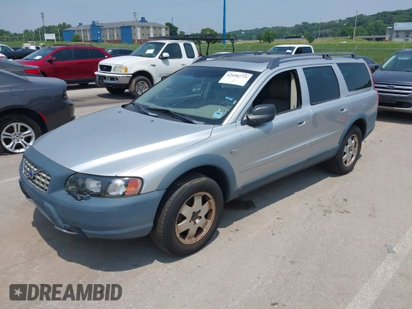 2004 Volvo V70 XC Cross Country with VIN YV1SZ59H441124920, listed as a IAAI auction lot 42456773 with 223,980 mi miles and . Bid and sale history available at DreamBid. Image 2.