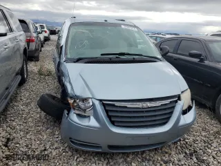2006 Chrysler Town & Country LWB LX with VIN 2A4GP44R86R881064, listed as a Copart auction lot 72357314 with 184,178 mi miles and Salvage Title. Bid and sale history available at carsss.com. Image 5.