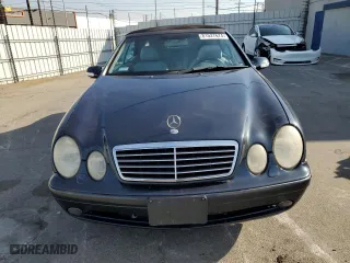 2003 Mercedes-Benz CLK-Class 4.3L with VIN WDBLK70G93T138327, listed as a Copart auction lot 81527674 with 118,590 mi miles and Salvage Title. Bid and sale history available at carsss.com. Image 5.