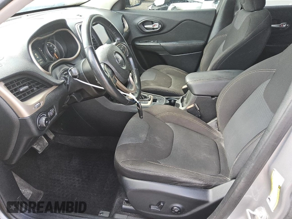 2016 Jeep Cherokee Latitude with VIN 1C4PJMCS0GW241483, listed as a Copart auction lot 53945455 with 125,314 mi miles and Clean Title. Bid and sale history available at carsss.com. Image 7.