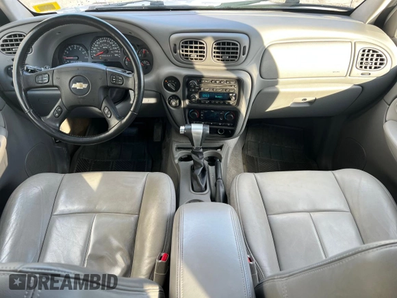 2008 Chevrolet TrailBlazer 1LT with VIN 1GNDT13S28218243, listed as a Copart auction lot 41378805 with 212,382 mi miles and Clean Title. Bid and sale history available at DreamBid. Image 9.