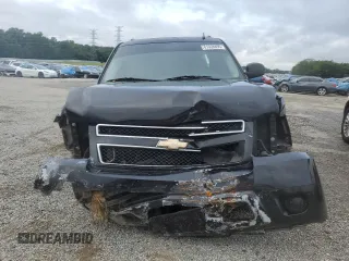 2010 Chevrolet Suburban LS with VIN 1GNUKHE35AR236645, listed as a Copart auction lot 61036895 with 237,512 mi miles and Salvage title. Bid and sale history available at DreamBid. Image 5.