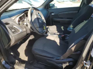 2014 Dodge Avenger SE z VIN 1C3CDZAB7EN229005, wystawiony jako Copart lot #43402705 z przebiegiem Nie podano mil oraz Szkoda całkowita • Salvage title. Historia ofert i sprzedaży dostępna na DreamBid. Obrazek 7.