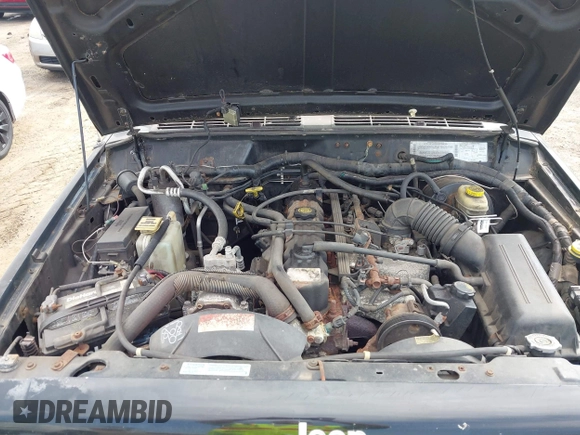 2000 Jeep Cherokee z VIN 1J4FF48S2YL190863, wystawiony jako IAAI lot #42820115 z przebiegiem 133 296 mil mil oraz . Historia ofert i sprzedaży dostępna na DreamBid. Obrazek 10.