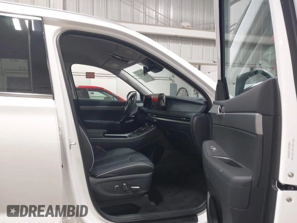 2025 Hyundai Palisade SEL z VIN KM8R2DGE7SU929300, wystawiony jako IAAI lot #42500305 z przebiegiem 1 842 mil mil oraz . Historia ofert i sprzedaży dostępna na DreamBid. Obrazek 5.