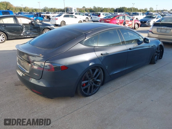 2016 Tesla Model S 90D с VIN 5YJSA1E4XGF139295, выставлен на аукционе IAAI как лот 41292861 с пробегом 72 235 миль миль и . История ставок и продаж доступна на DreamBid. Изображение 4.