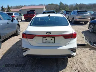 2021 Kia Forte LXS with VIN 3KPF24AD3ME396967, listed as a IAAI auction lot 41870838 with 10,046 mi miles and . Bid and sale history available at carsss.com. Image 16.