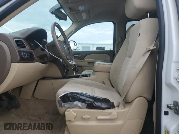 2011 Chevrolet Suburban LS with VIN 1GNSCHE07BR361805, listed as a Copart auction lot 82095644 with 108,981 mi miles and Salvage Title. Bid and sale history available at carsss.com. Image 7.