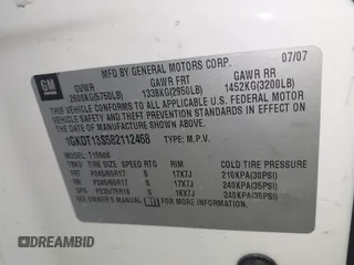 2008 GMC Envoy SLE2 with VIN 1GKDT13S582112468, listed as a IAAI auction lot 41686605 with 215,163 mi miles. Bid and sale history available at carsss.com. Image 9.