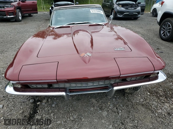 1966 Chevrolet Corvette with VIN 19467S100275, listed as a Copart auction lot 61410885 with 75,916 mi miles and Non repairable. Bid and sale history available at DreamBid. Image 5.