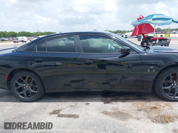 2020 Dodge Charger SXT z VIN 2C3CDXBG4LH238412, wystawiony jako IAAI lot #42494489 z przebiegiem 102 337 mil mil oraz . Historia ofert i sprzedaży dostępna na DreamBid. Obrazek 14.