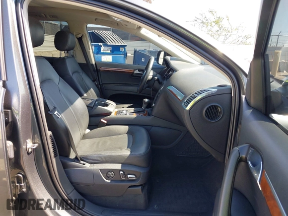 2013 Audi Q7 Premium Plus with VIN WA1LGAFE5DD004376, listed as a IAAI auction lot 42663510 with 136,891 mi miles and . Bid and sale history available at DreamBid. Image 5.