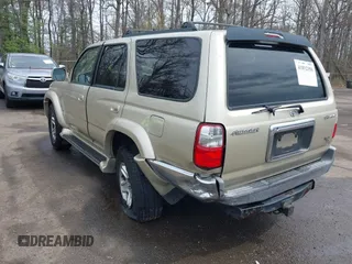 2002 Toyota 4Runner SR5 z VIN JT3HN86R920378091, wystawiony jako IAAI lot #41892356 z przebiegiem 326 312 mil mil oraz . Historia ofert i sprzedaży dostępna na DreamBid. Obrazek 6.