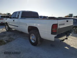 2001 Dodge Ram 2500 with VIN 1B7KC23631J224435, listed as a Copart auction lot 76152604 with 0 mi miles and Salvage Title. Bid and sale history available at carsss.com. Image 2.