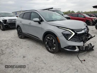 2025 Kia Sportage SX-Prestige z VIN 5XYK53DF3SG235550, wystawiony jako Copart lot #53530175 z przebiegiem 7 906 mil mil oraz Szkoda całkowita • Salvage title. Historia ofert i sprzedaży dostępna na DreamBid. Obrazek 4.