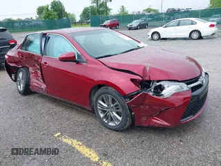 2017 Toyota Camry XLE z VIN 4T1BF1FK1HU644600, wystawiony jako IAAI lot #42301348 z przebiegiem 74 937 mil mil oraz . Historia ofert i sprzedaży dostępna na DreamBid. Obrazek 1.