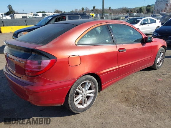 2002 Mercedes-Benz C 230/260/280/320 with VIN WDBRN47J52A299673, listed as a IAAI auction lot 41642114 with 205,743 mi miles and . Bid and sale history available at DreamBid. Image 4.