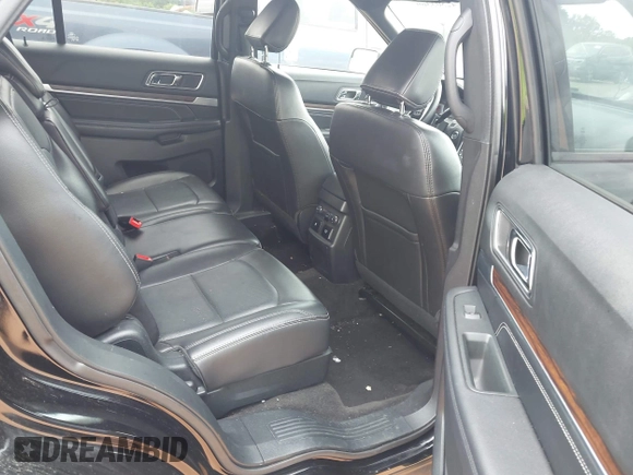 2018 Ford Explorer Limited с VIN 1FM5K7FHXJGB26005, выставлен на аукционе IAAI как лот 42303369 с пробегом 73 054 миль миль и . История ставок и продаж доступна на DreamBid. Изображение 8.