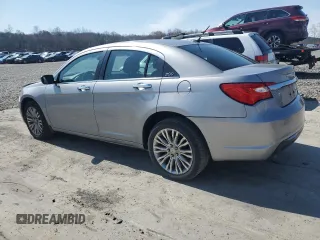 2013 Chrysler 200 Limited with VIN 1C3CCBCG6DN543455, listed as a Copart auction lot 52881035 with 105,722 mi miles and Salvage Title. Bid and sale history available at carsss.com. Image 2.