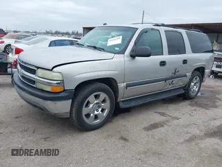 2004 Chevrolet Suburban LS with VIN 3GNEC16Z94G210873, listed as a IAAI auction lot 41624290 with 347,735 mi miles. Bid and sale history available at carsss.com. Image 17.