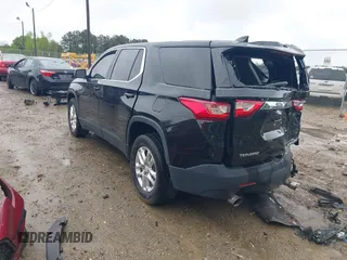 2021 Chevrolet Traverse LS z VIN 1GNERFKW3MJ198757, wystawiony jako IAAI lot #41974050 z przebiegiem 95 097 mil mil oraz . Historia ofert i sprzedaży dostępna na DreamBid. Obrazek 3.