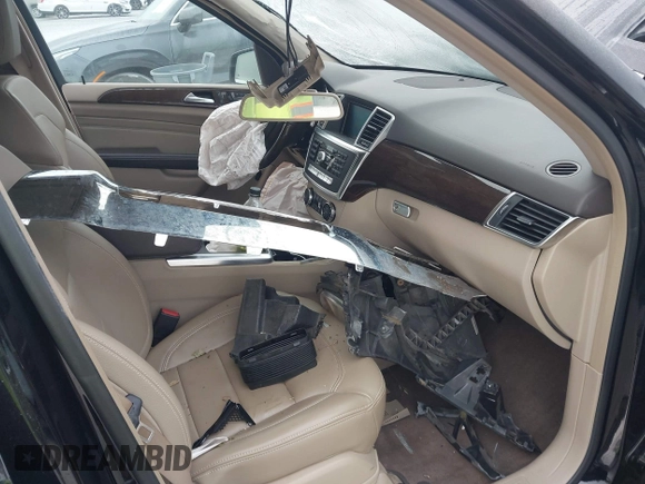 2012 Mercedes-Benz M 350 with VIN 4JGDA5HB1CA019782, listed as a IAAI auction lot 42071635 with Not provided miles and . Bid and sale history available at DreamBid. Image 5.