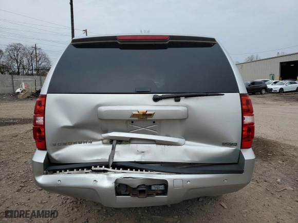 2010 Chevrolet Suburban LT with VIN 1GNUKJE37AR172308, listed as a Copart auction lot 51236005 with 192,270 mi miles and Salvage Title. Bid and sale history available at carsss.com. Image 6.