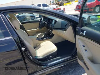 2014 Kia Cadenza Premium z VIN KNALN4D7XE5149228, wystawiony jako IAAI lot #42505467 z przebiegiem 88 443 mil mil oraz . Historia ofert i sprzedaży dostępna na DreamBid. Obrazek 5.