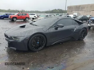 2016 BMW i8 with VIN WBY2Z2C50GV674727, listed as a Copart auction lot 73131834 with 60,860 mi miles and Salvage Title. Bid and sale history available at carsss.com. Image 1.