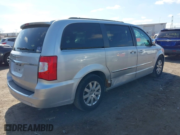 2011 Chrysler Town & Country Touring L with VIN 2A4RR8DG6BR682131, listed as a IAAI auction lot 41897000 with 137,673 mi miles and . Bid and sale history available at DreamBid. Image 4.