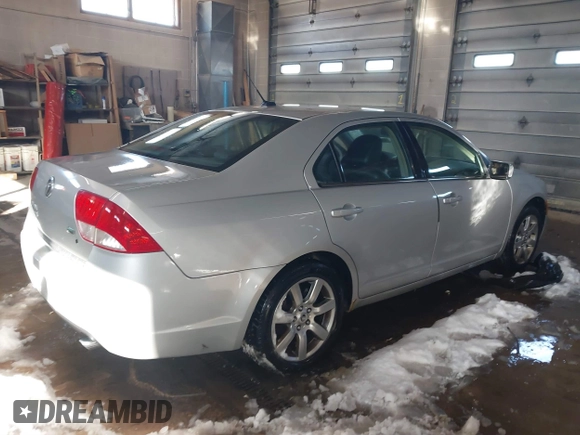 2010 Mercury Milan Premier with VIN 3MEHM0JGXAR658265, listed as a IAAI auction lot 41587206 with 227,363 mi miles. Bid and sale history available at carsss.com. Image 4.