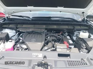2023 Toyota Highlander L z VIN 5TDKDRAHXPS520803, wystawiony jako IAAI lot #42584854 z przebiegiem 11 561 mil mil oraz . Historia ofert i sprzedaży dostępna na DreamBid. Obrazek 10.