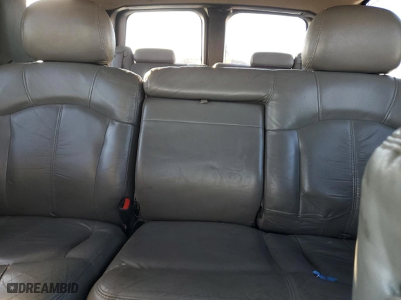 2000 Chevrolet New Tahoe LT with VIN 1GNEK13T0YJ106960, listed as a Copart auction lot 88594035 with 215,558 mi miles and Clean Title. Bid and sale history available at carsss.com. Image 10.
