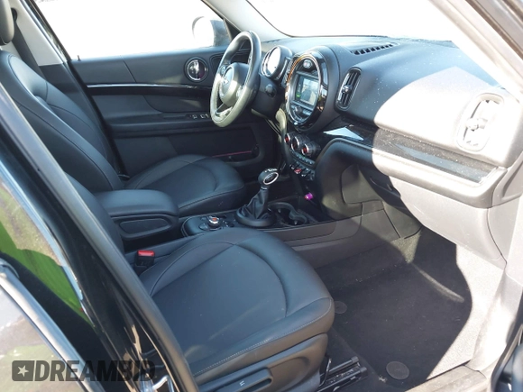 2019 MINI Countryman Cooper z VIN WMZYS7C56K3J05107, wystawiony jako IAAI lot #41331512 z przebiegiem 64 089 mil mil oraz . Historia ofert i sprzedaży dostępna na DreamBid. Obrazek 5.