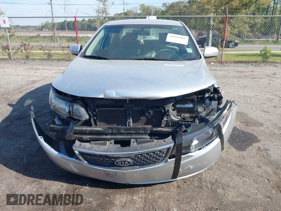 2012 Kia Forte EX with VIN KNAFU4A26C5513375, listed as a IAAI auction lot 41891066 with 181,877 mi miles. Bid and sale history available at carsss.com. Image 6.