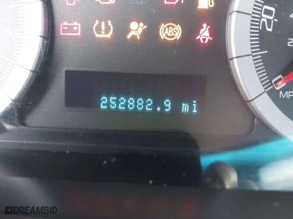 2008 Ford Escape Limited with VIN 1FMCU04178KD00117, listed as a IAAI auction lot 41594300 with 252,882 mi miles. Bid and sale history available at carsss.com. Image 15.