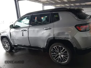 2022 Jeep Compass Limited with VIN 3C4NJDCB0NT168545, listed as a IAAI auction lot 42086423 with 21,647 mi miles and . Bid and sale history available at DreamBid. Image 6.
